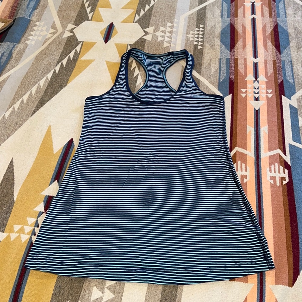 Lululemon Tank long racer back blue stripe